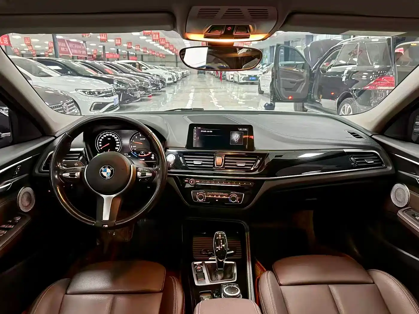 BMW 1-SERIES