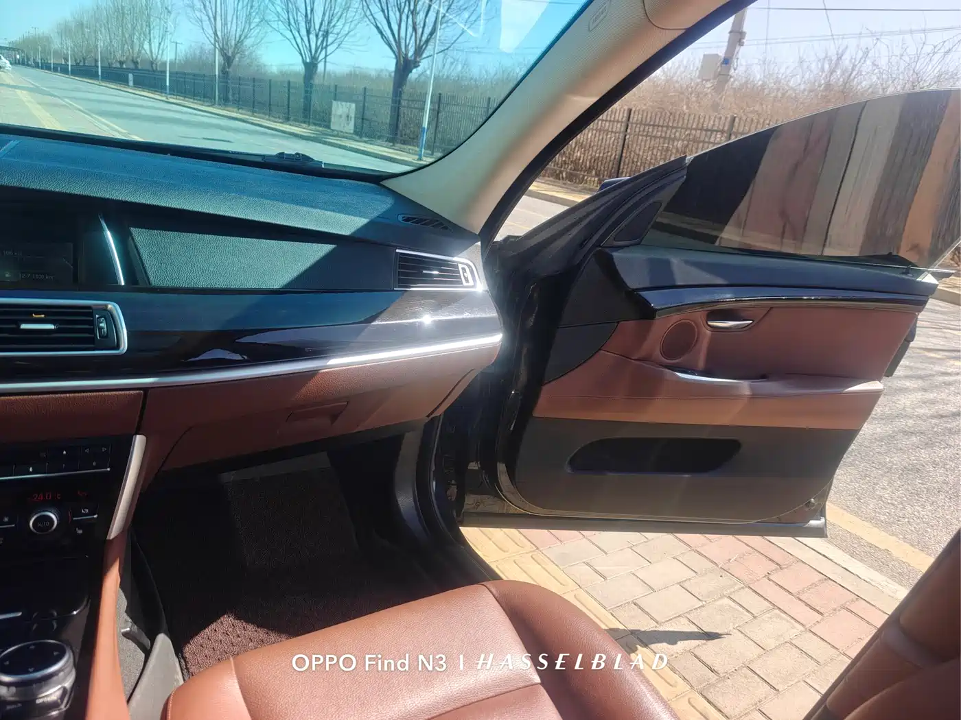 BMW 5 Series GT 2014 535i Leading фото 13