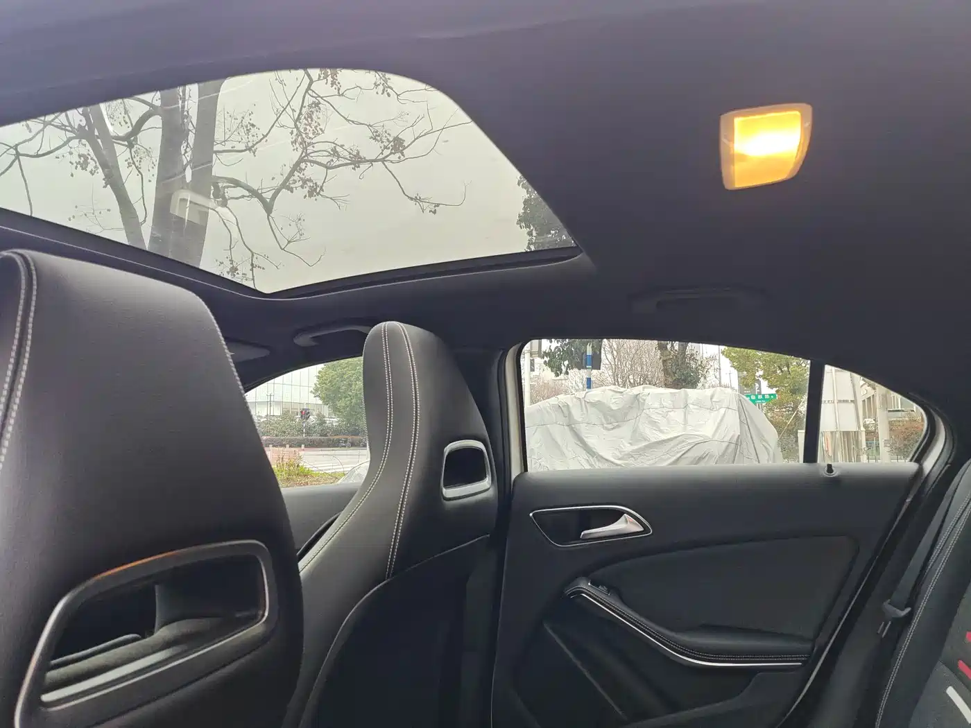 Mercedes-Benz A-Class (Import) 2016 A 200 Dynamic фото 8