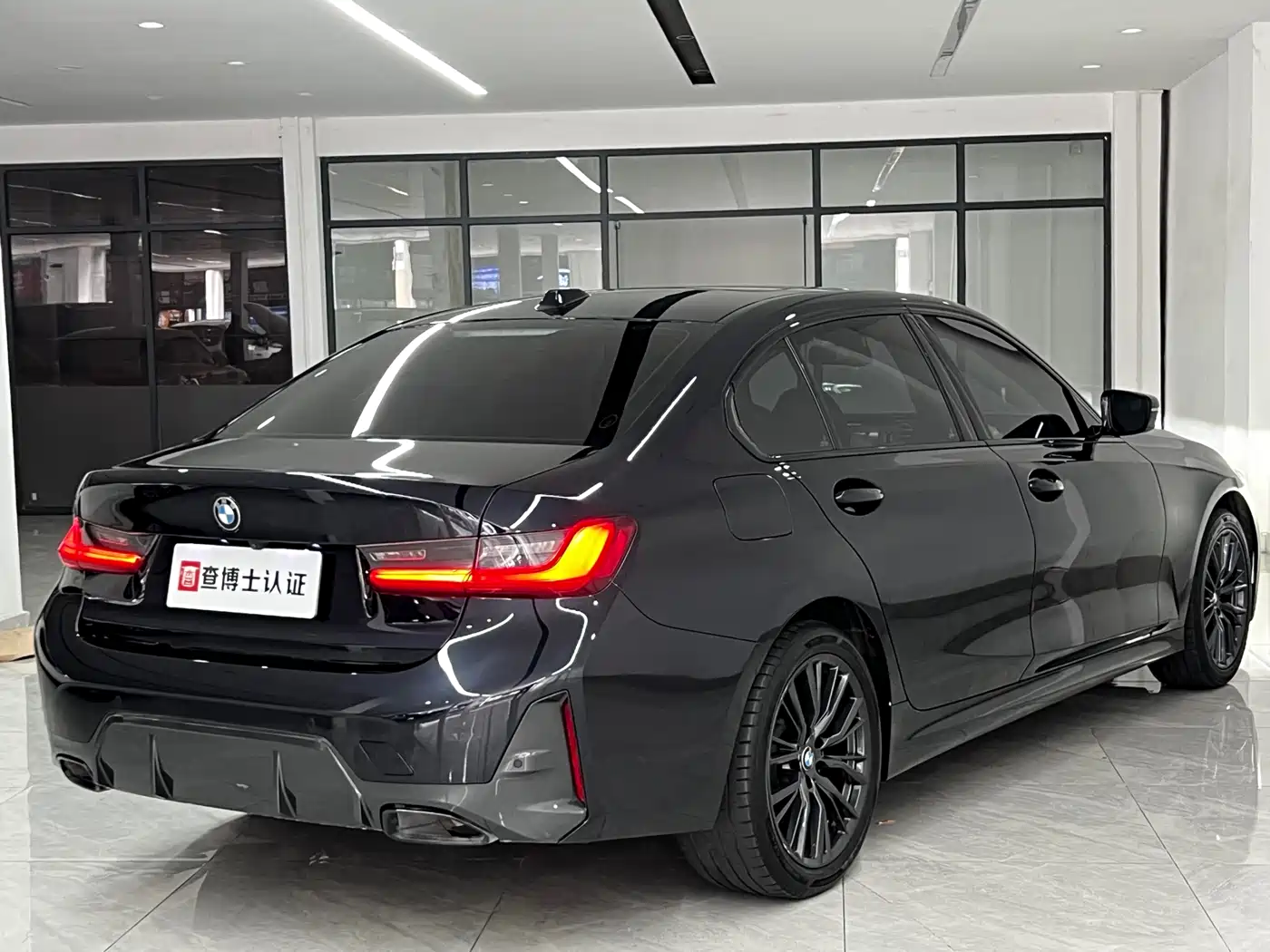 BMW 3 Series 2023 325Li M Sport Black Night Package фото 15