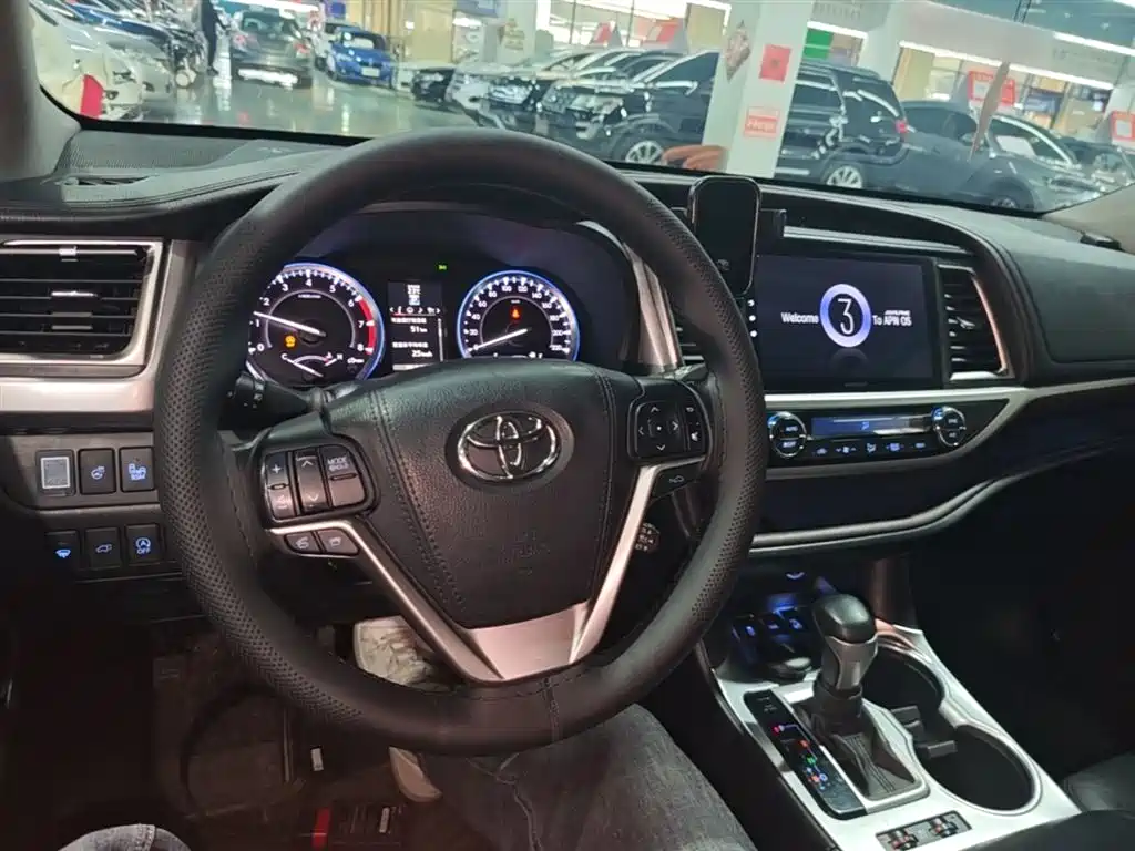 Toyota Highlander 2015 2.0T AWD Ultimate Edition 7-seater фото 10