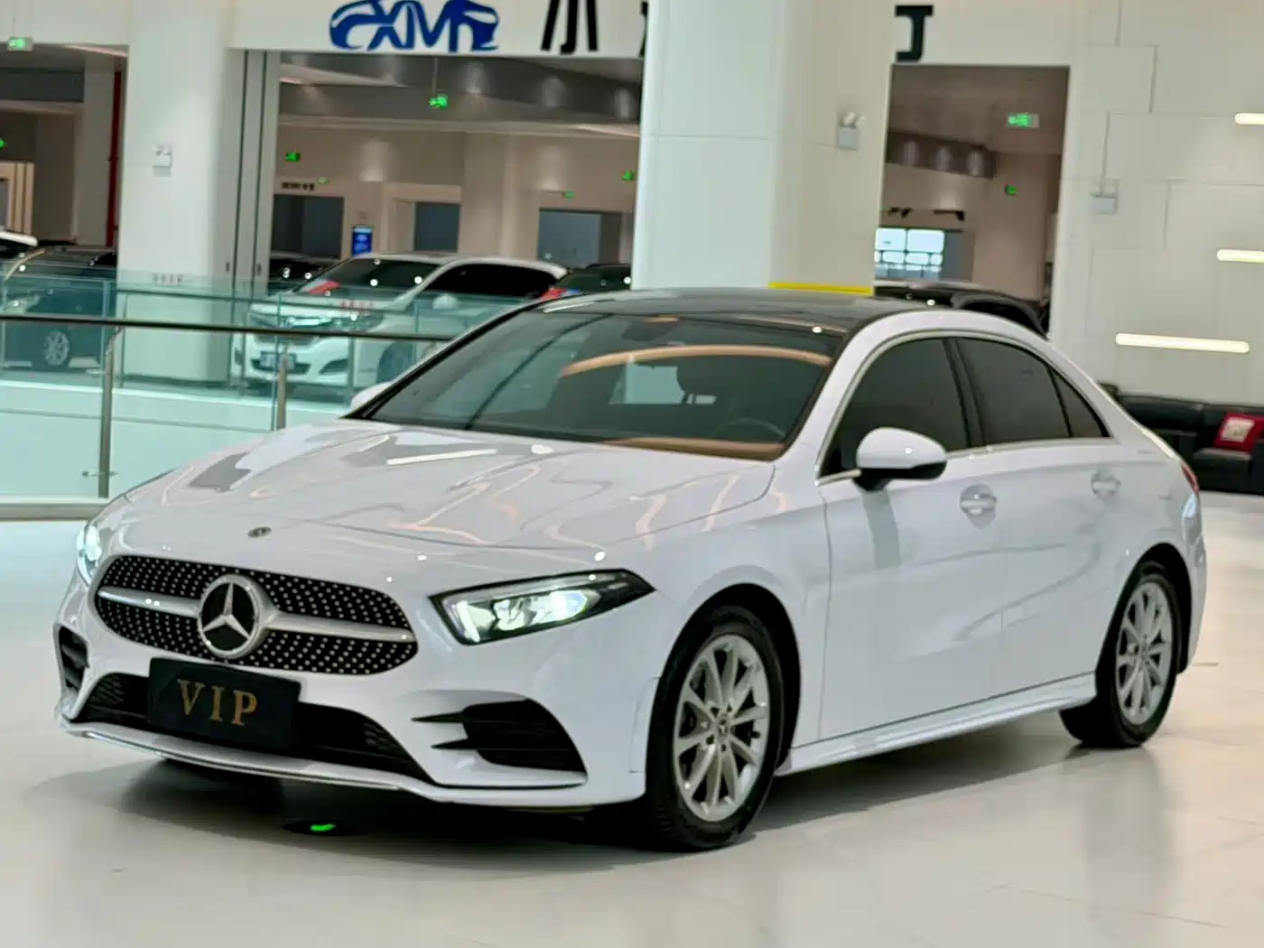 Mercedes-Benz A-Class 2022 A 200 L Sport Sedan Dynamic фото 3