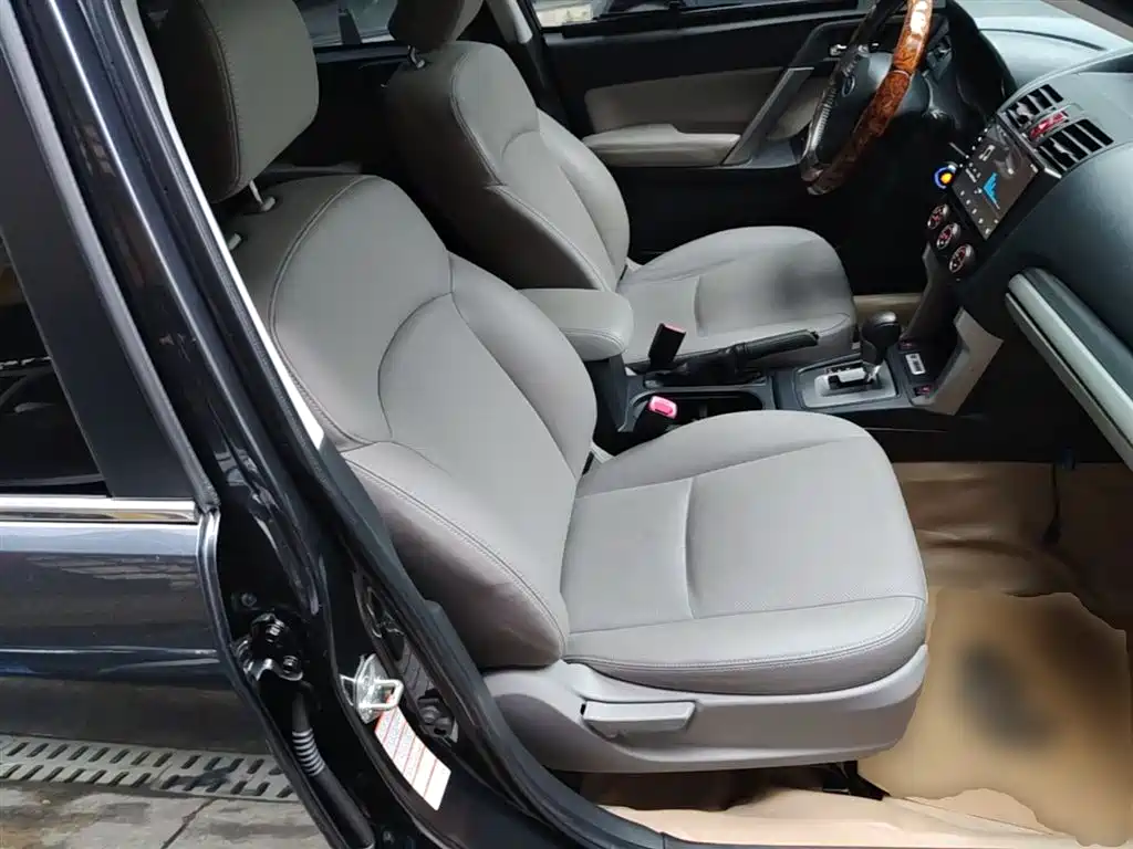 Subaru Forester 2014 2.5i Automatic Elite Edition фото 25