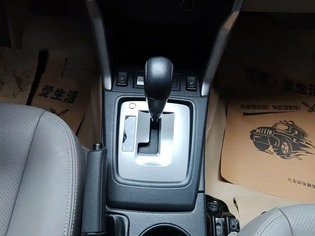 Subaru Forester 2014 2.5i Automatic Elite Edition фото 14