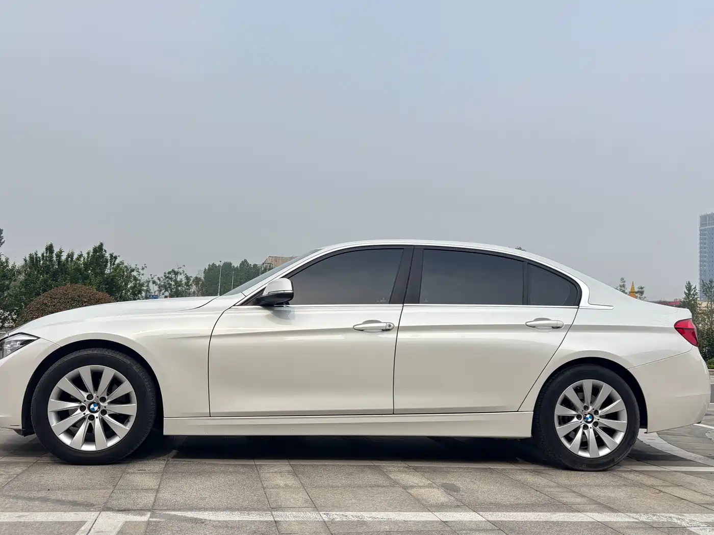 BMW 3 Series 2016 328Li Fashion фото 6