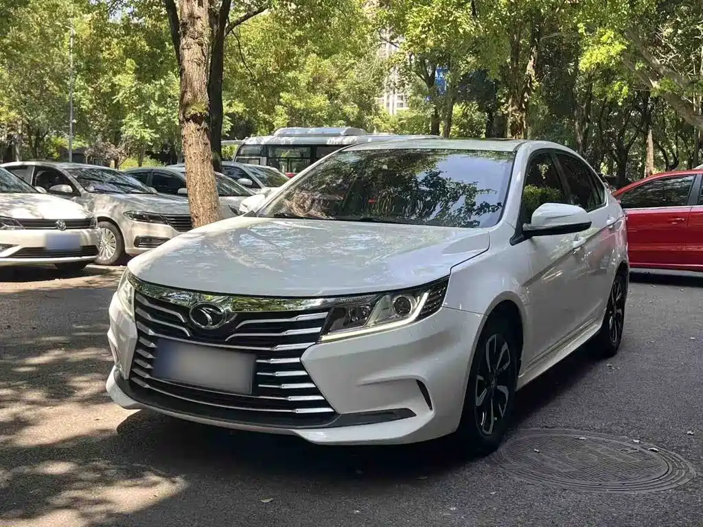 Soueast A5 Wing Dance 2019 2019 1.5L Manual Flagship Edition China V