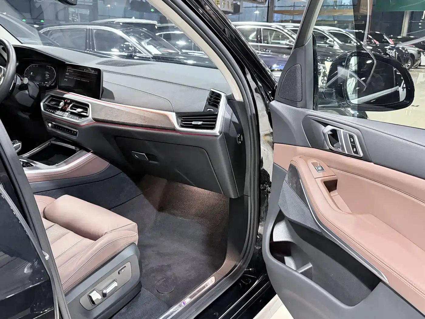 BMW X5 (Import) 2021 xDrive30i M Sport Package фото 13