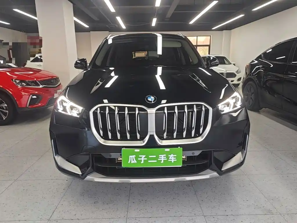 Фото 3 - BMW X1