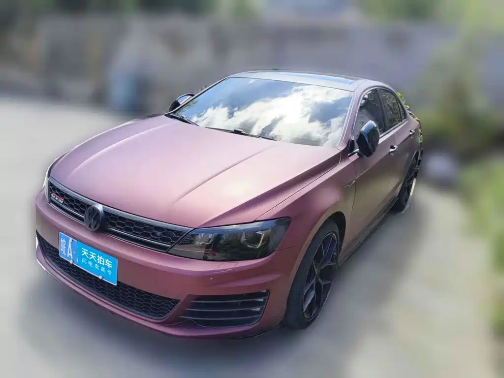 Photo 1 - Volkswagen Lamando
