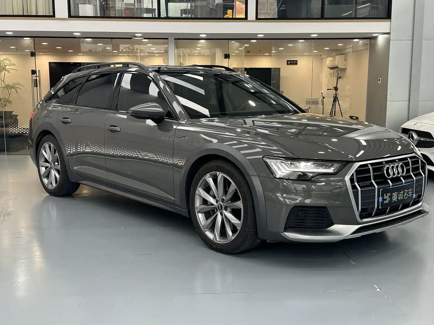 Audi A6 (Import) 2024 2024 allroad quattro 55 TFSI Premium Off-road