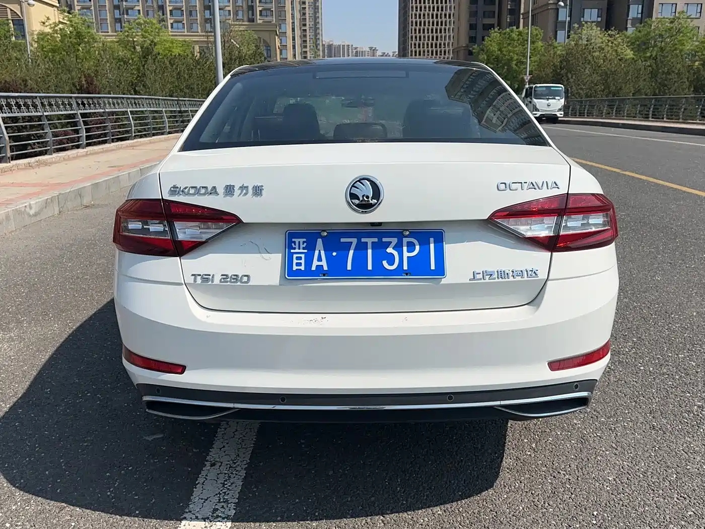 Škoda Octavia 2018 TSI280 DSG Flagship Edition фото 7