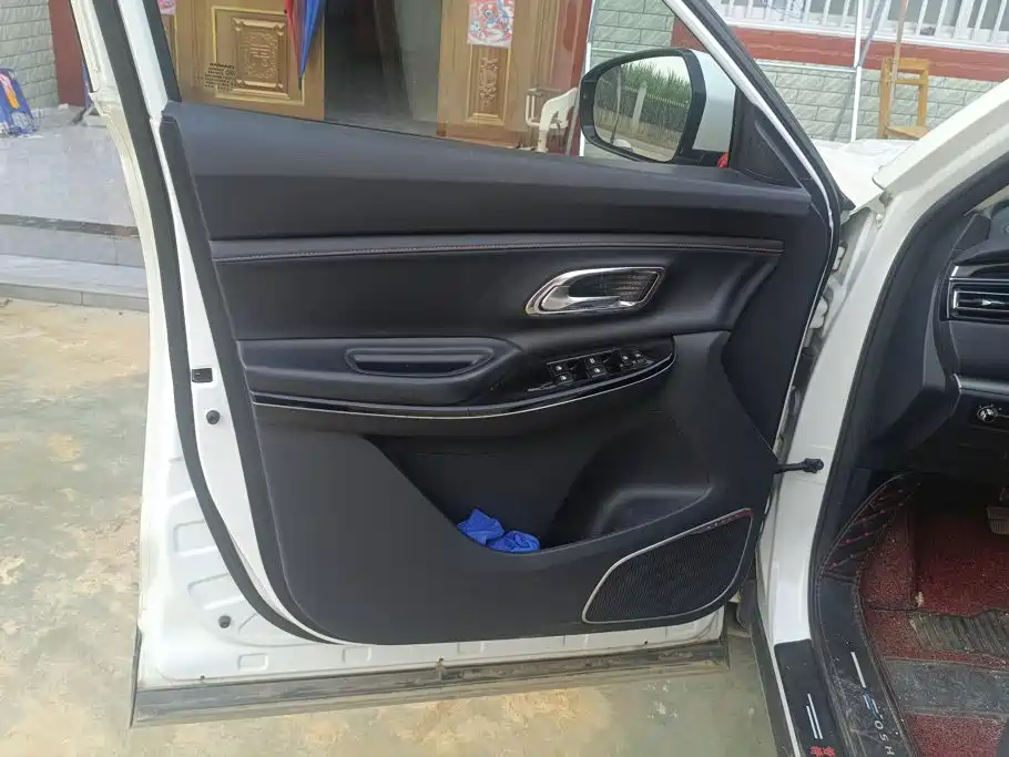 صورة 7 - Changan Oshan X7