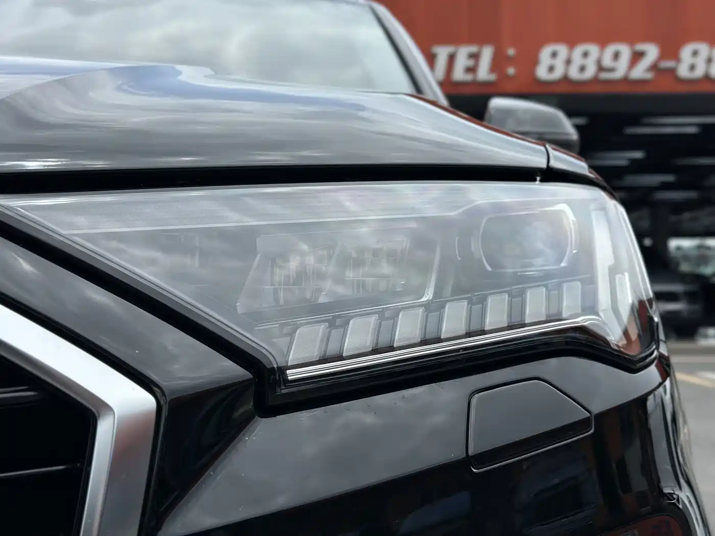 Фото 4 - Audi Q7