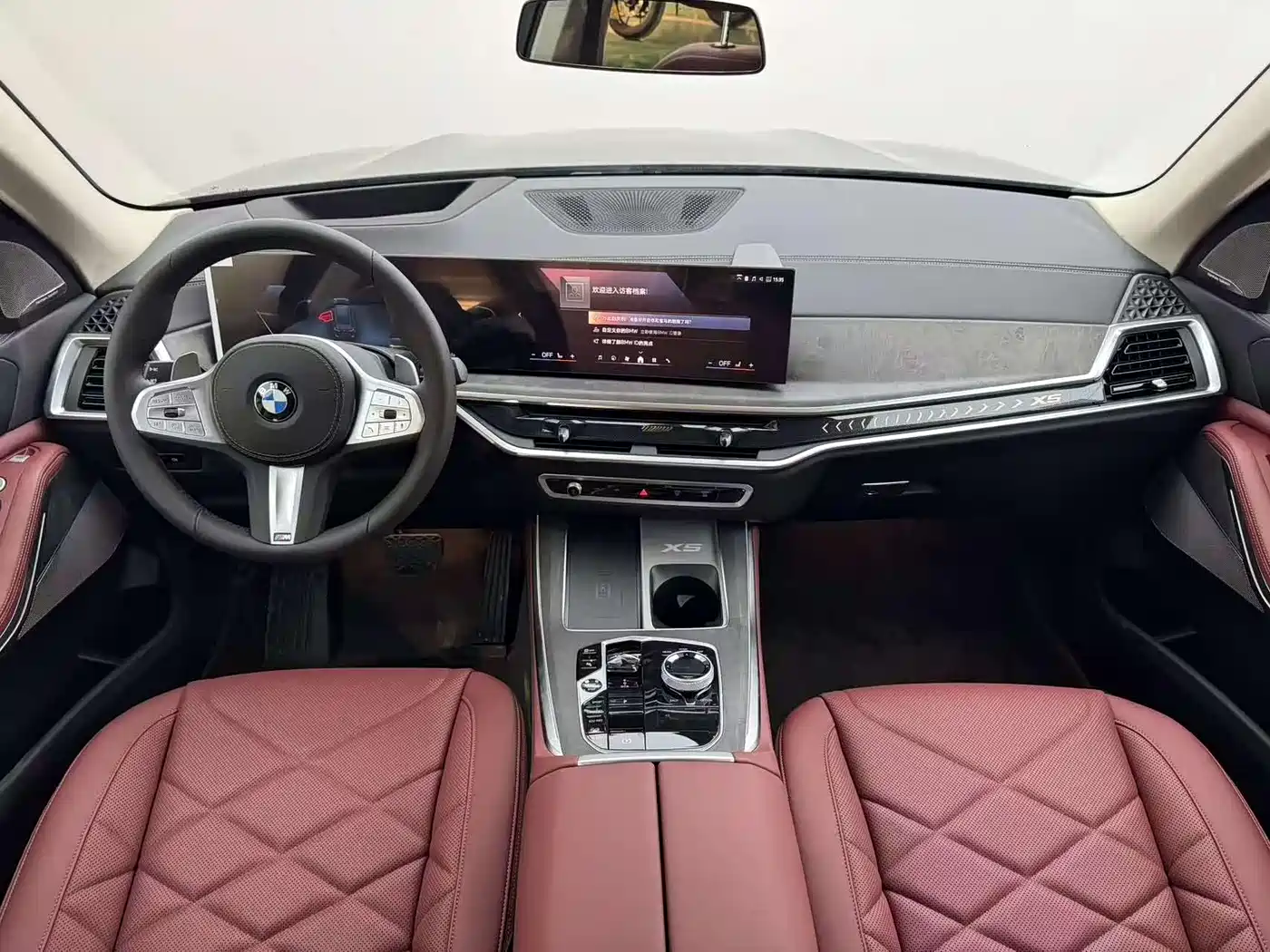 BMW X5 2025 Model xDrive 30Li Exclusive M Sport Blackout Package фото 10