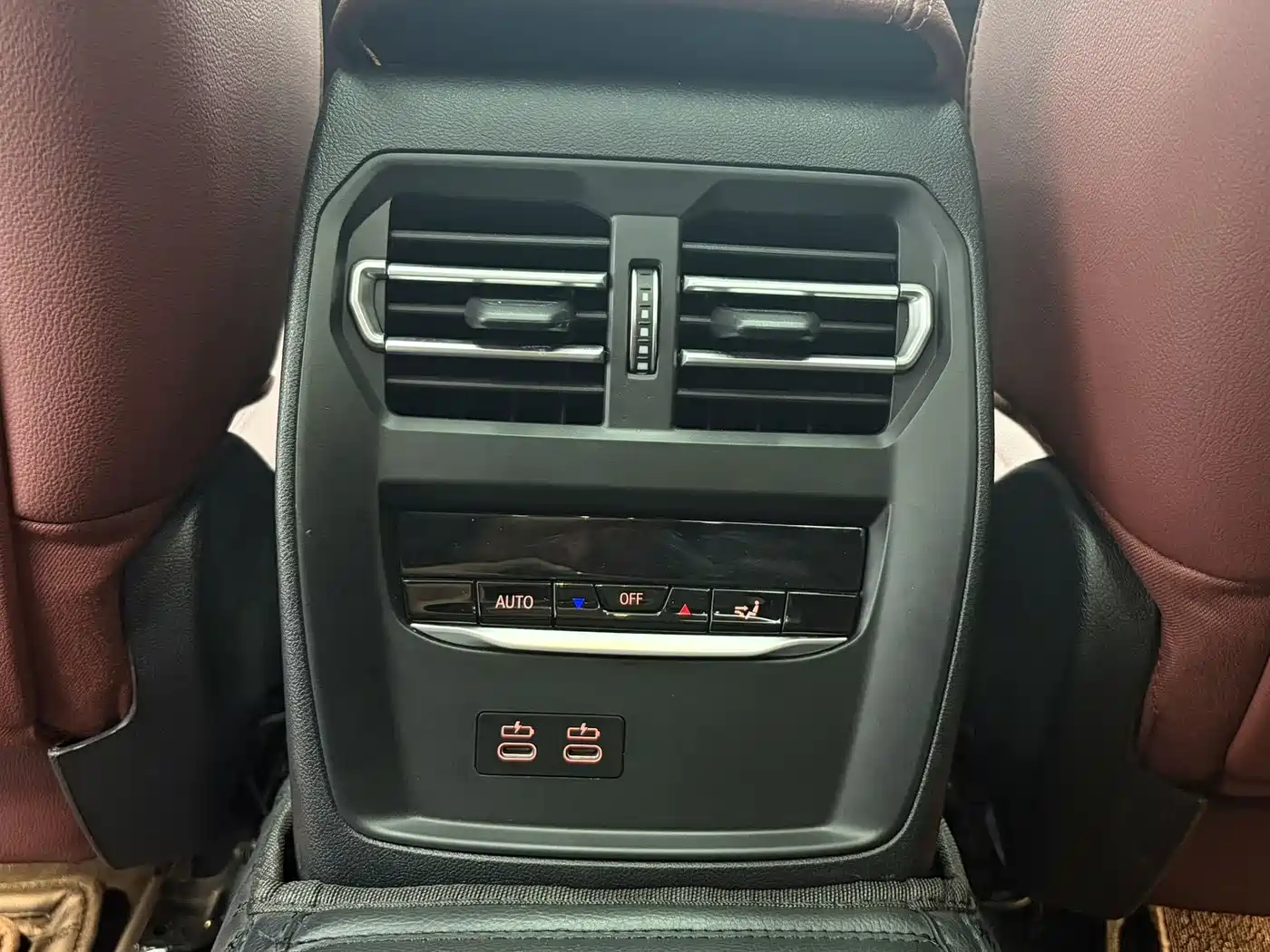 BMW 3 Series 2023 320Li M Sport Package фото 15
