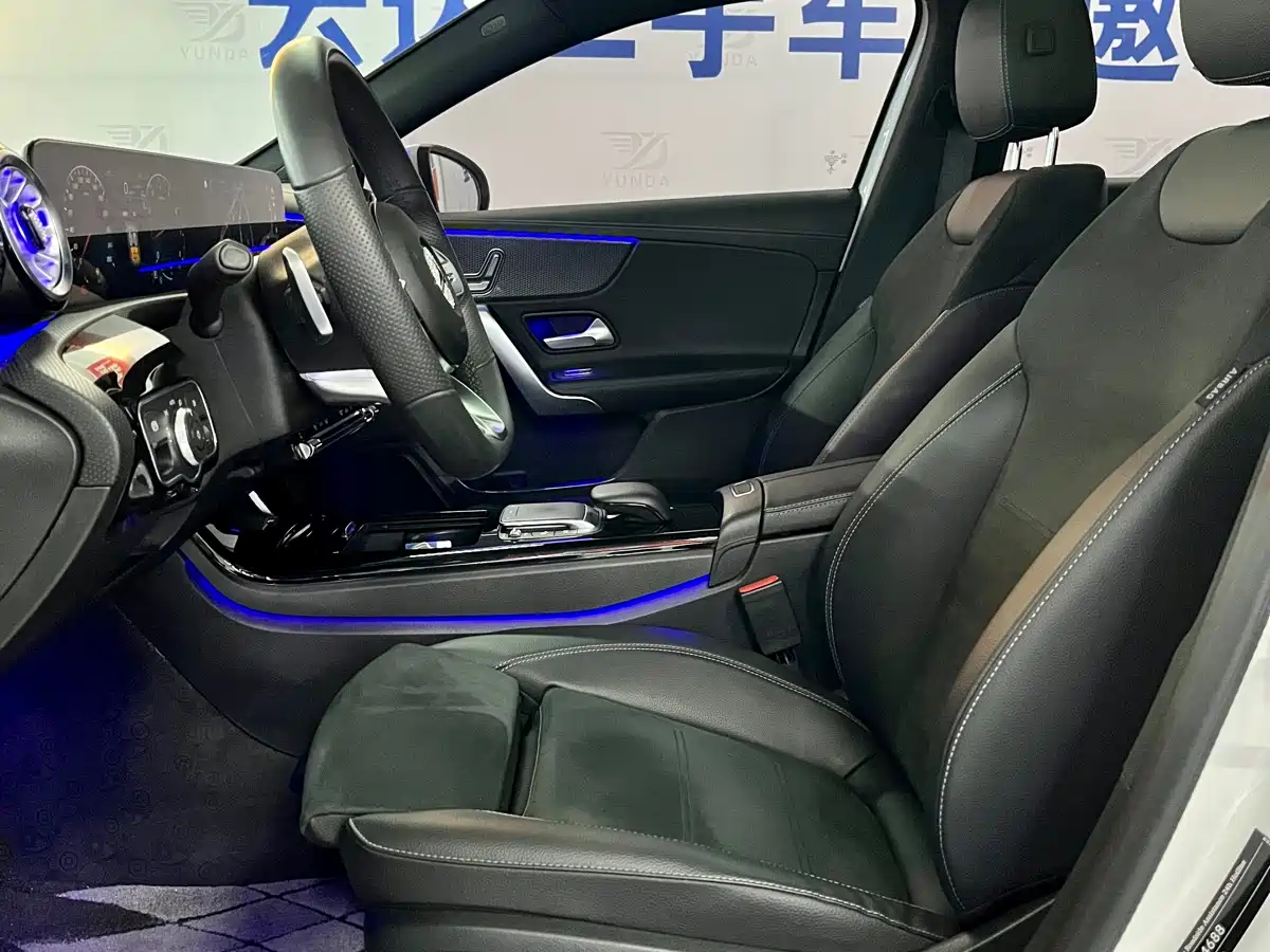Mercedes-Benz A-Class 2022 Facelift A 200 L Sport Sedan Dynamic фото 9