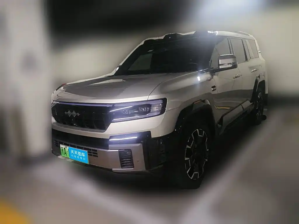 Fang Cheng Bao Leopard 8