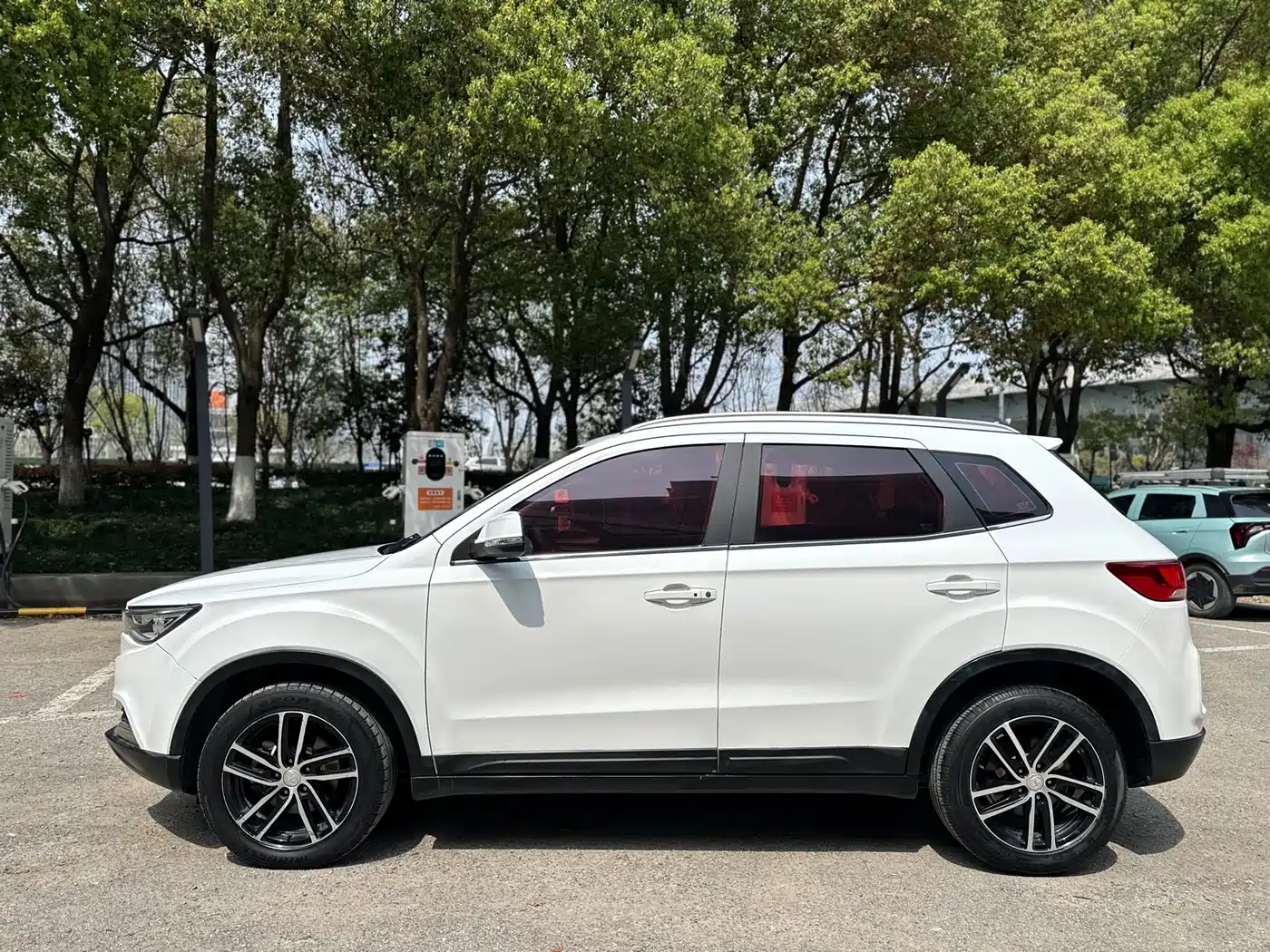 Besturn X40 2018 2018 Internet Celebrity Edition 1.6L Automatic Luxury