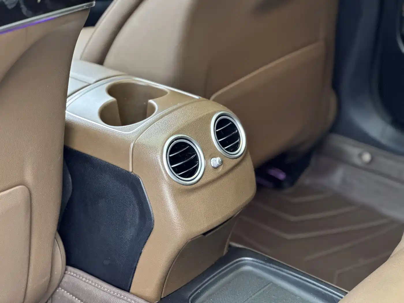 Mercedes-Benz E-Class 2018 E 300 L Sport Luxury фото 17