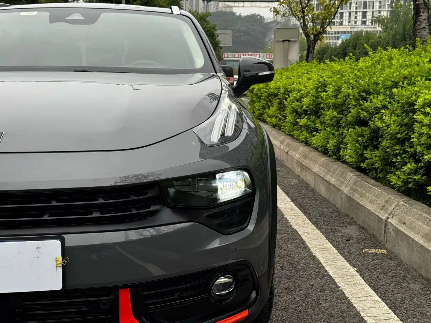 Photo 4 - Lynk & Co 02