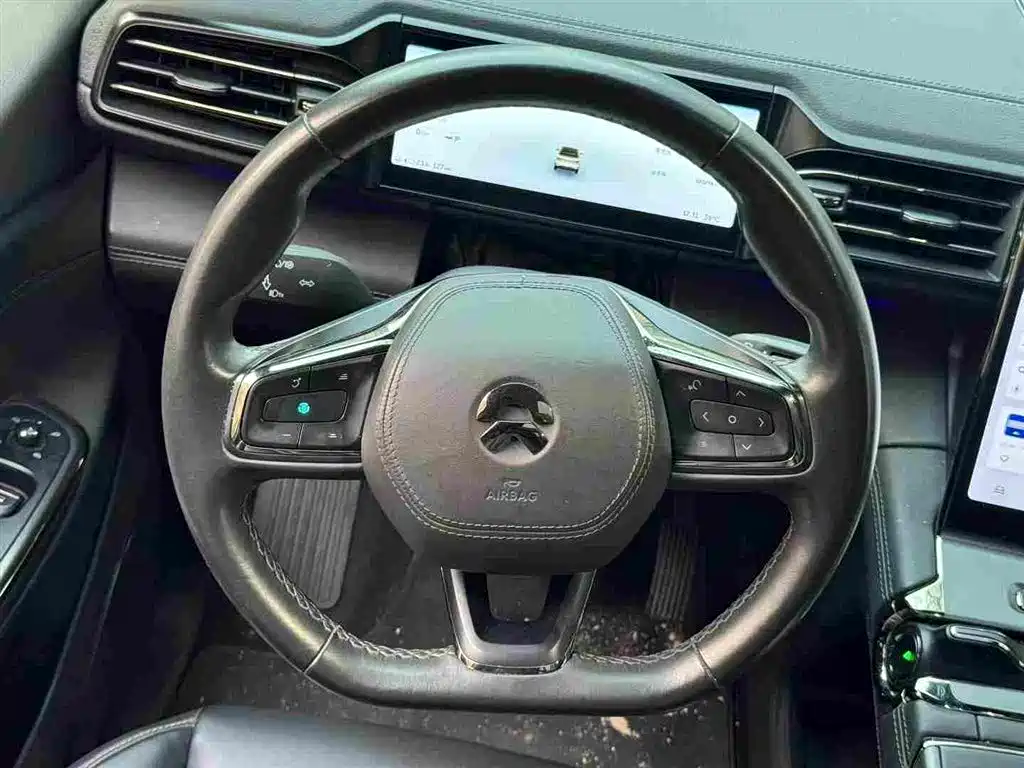 Фото 6 - NIO ES6