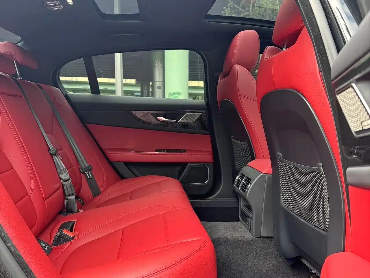 Jaguar XEL 2024 Model 2.0T 250PS R-DYNAMIC S Gloss Black Sport Edition фото 6
