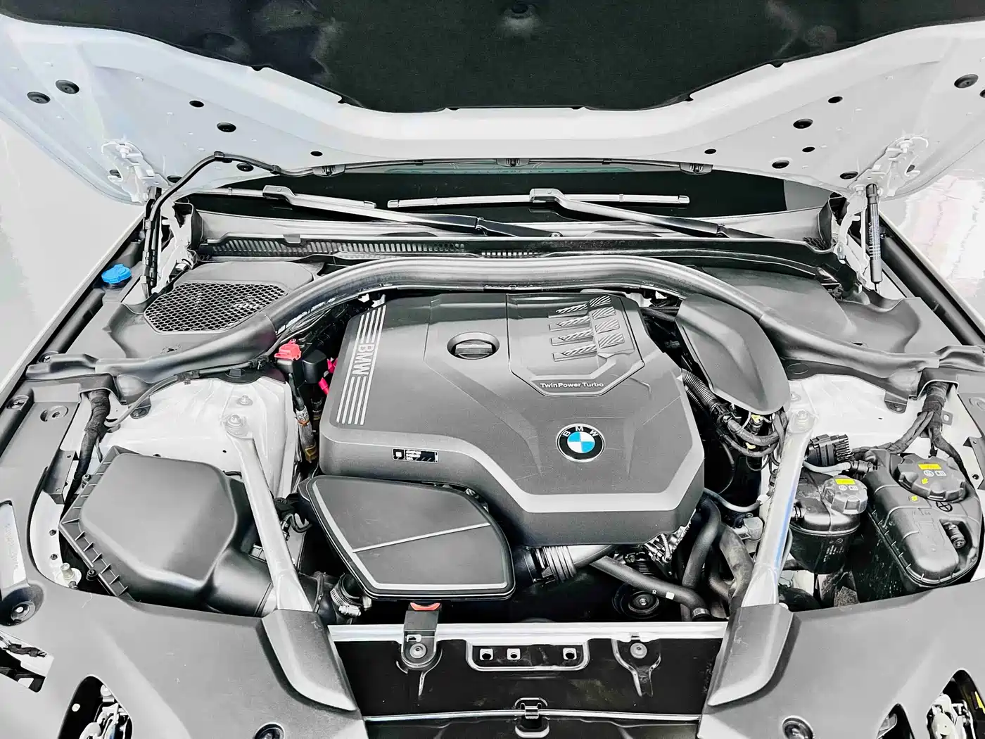 BMW 5 Series 2022 530Li Leading Luxury Package фото 28