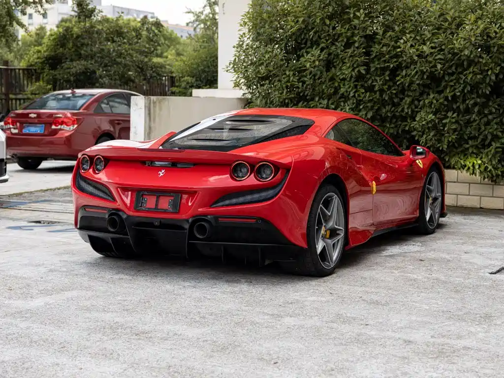 Ferrari F8 2021 2019 Tributo 3.9T V8