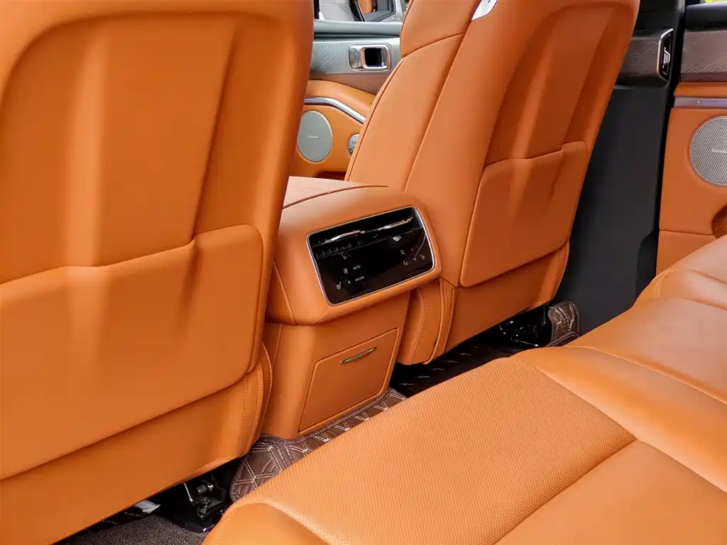 TANK TANK 700 NEW ENERGY