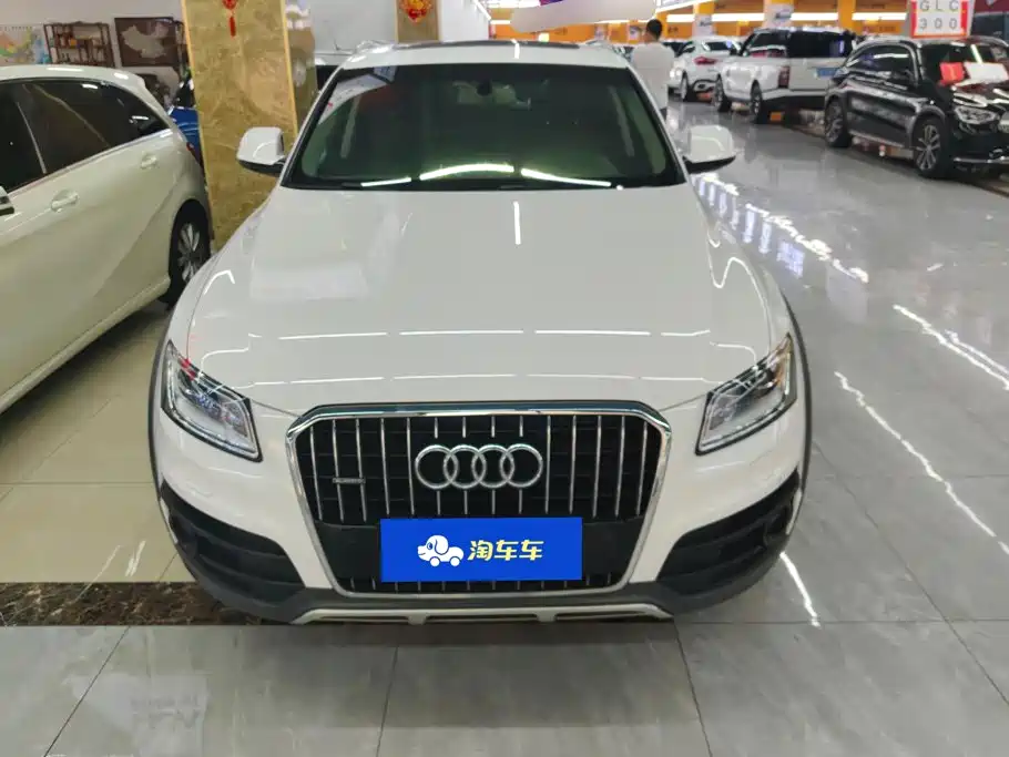 Audi Q5 2018 2017 Plus 40 TFSI Technology