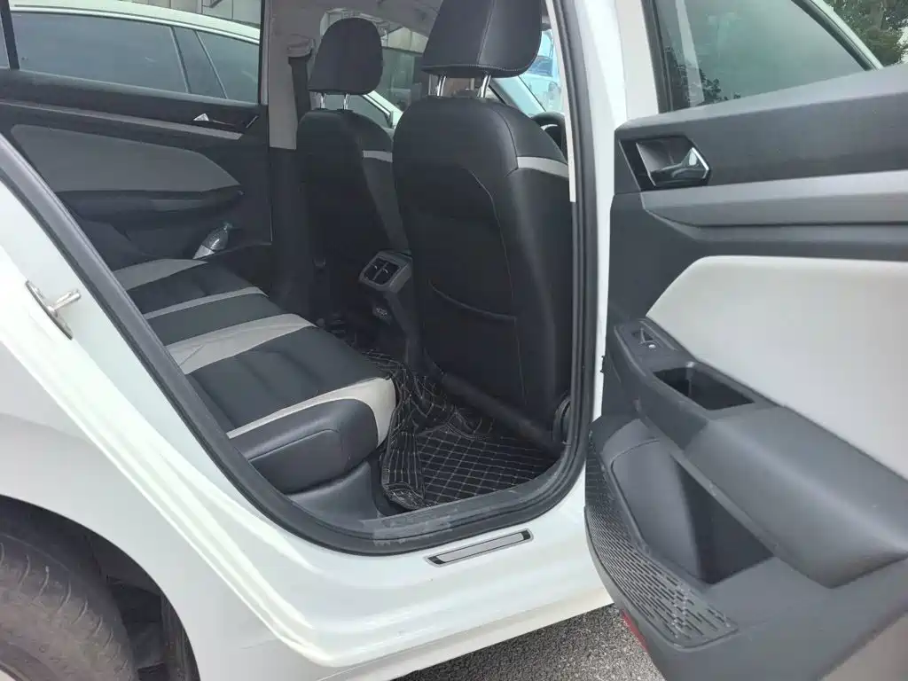 Volkswagen Bora, миниатюра 4