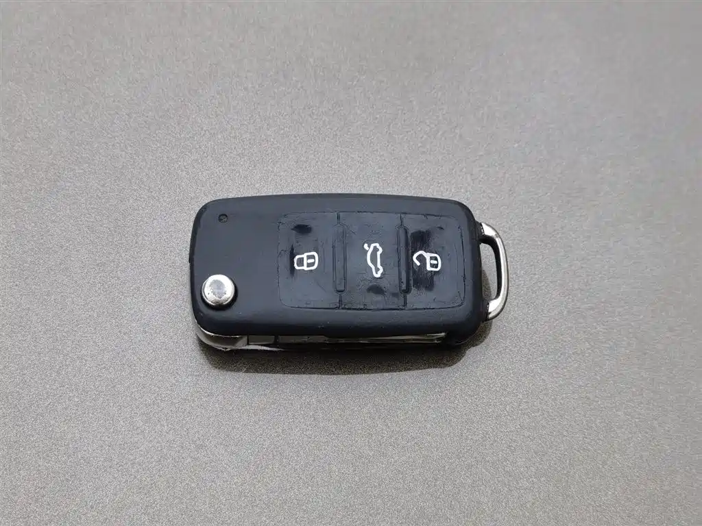 Volkswagen Lavida Tour 2013 1.6L Manual Comfort фото 19