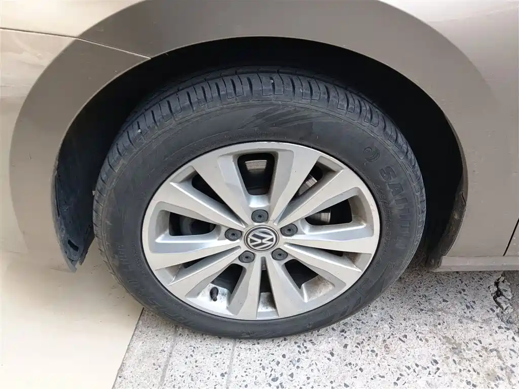 Volkswagen Golf Sportsvan 2018 230TSI Automatic Progressive фото 25
