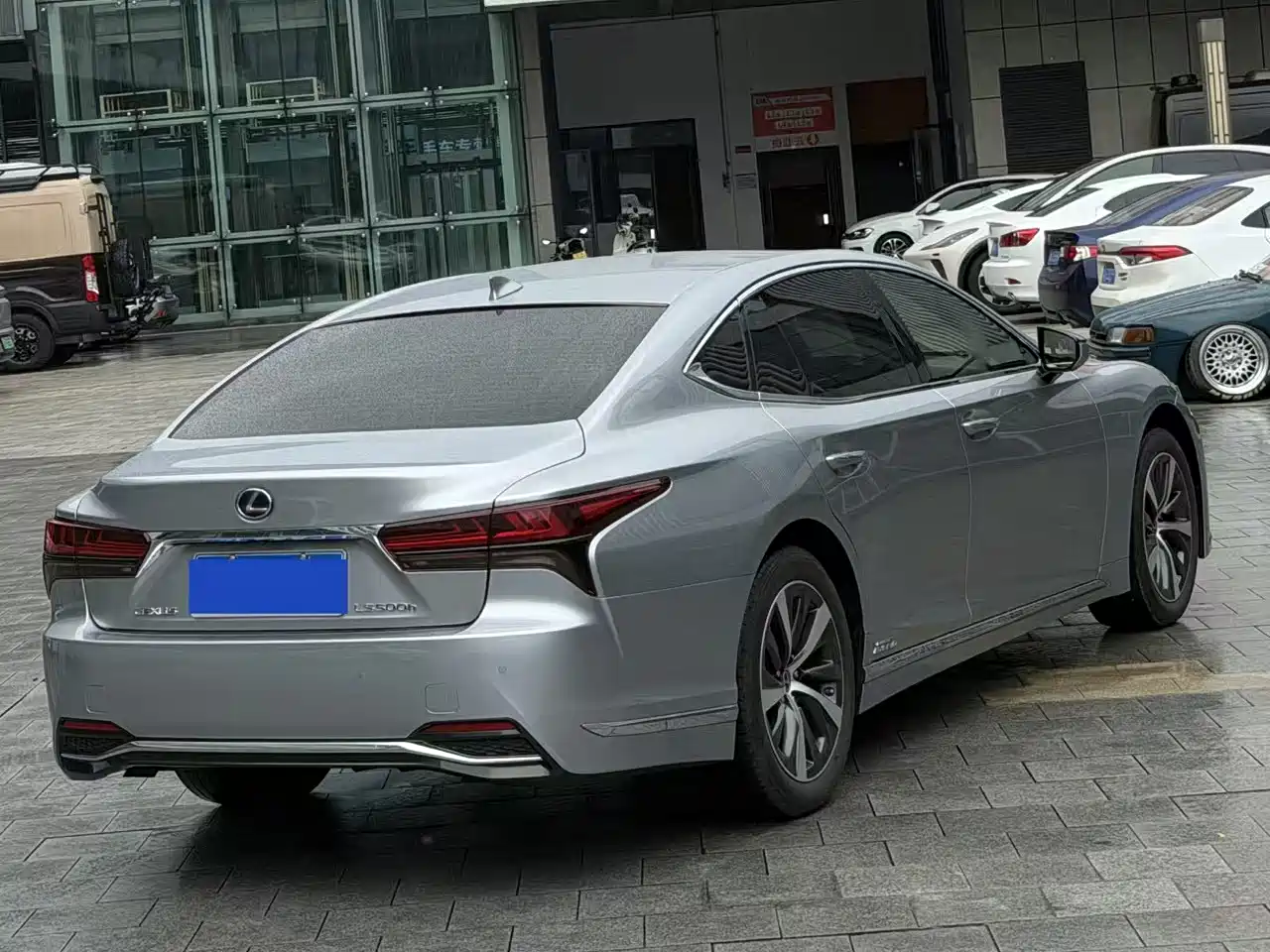 Lexus LS 2022 2021 500h Premium Edition