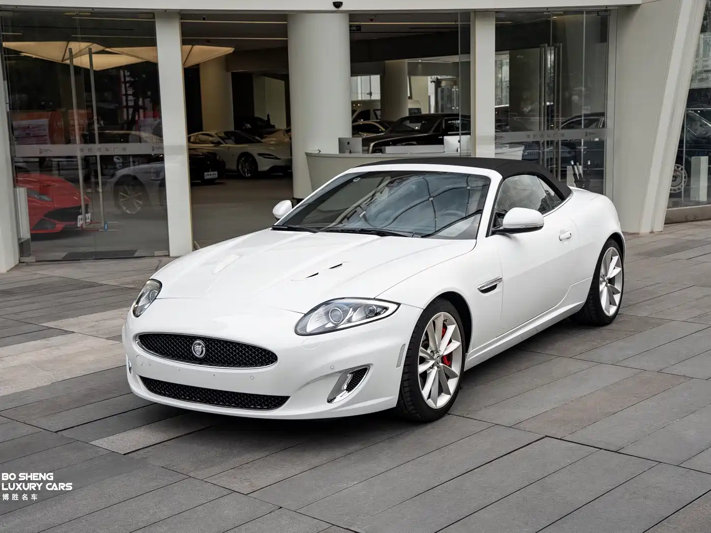 Jaguar XK 2012 XKR 5.0L Supercharged Convertible фото 3