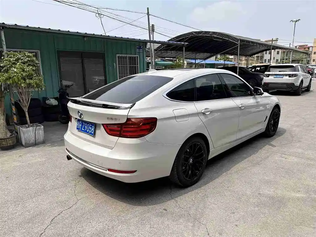 BMW 3 Series GT 2013 320i Style Design Package фото 7