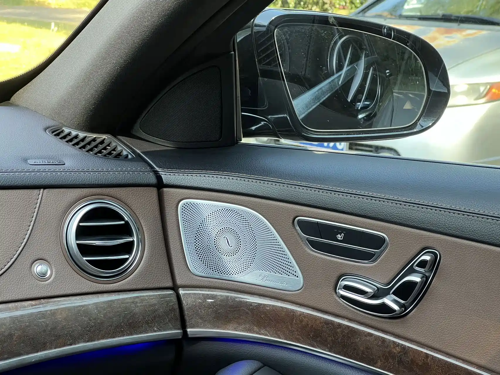 Фото 13 - Mercedes-Benz S-Class