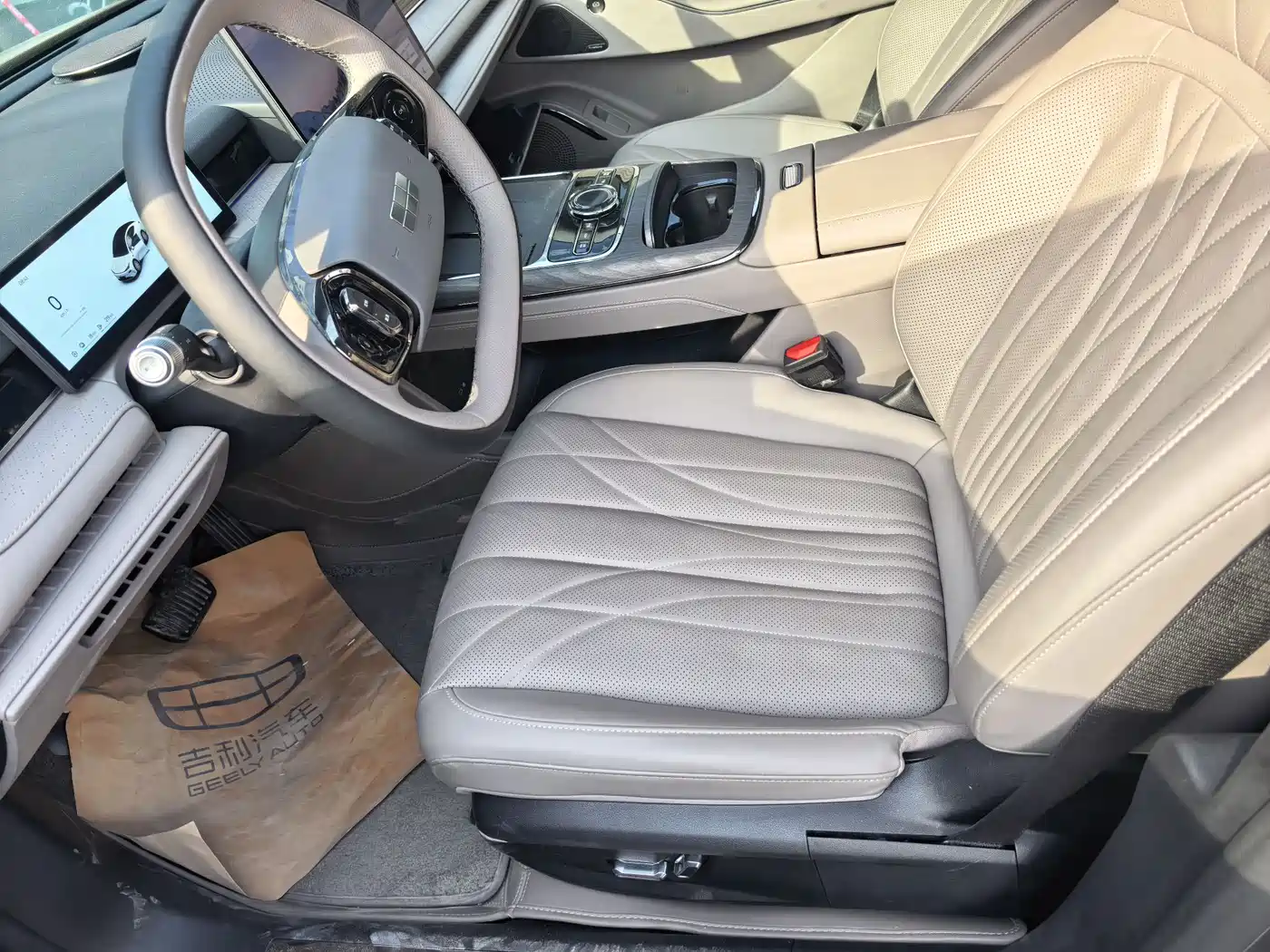 GEELY GALAXY GALAXY SPARKLE 8