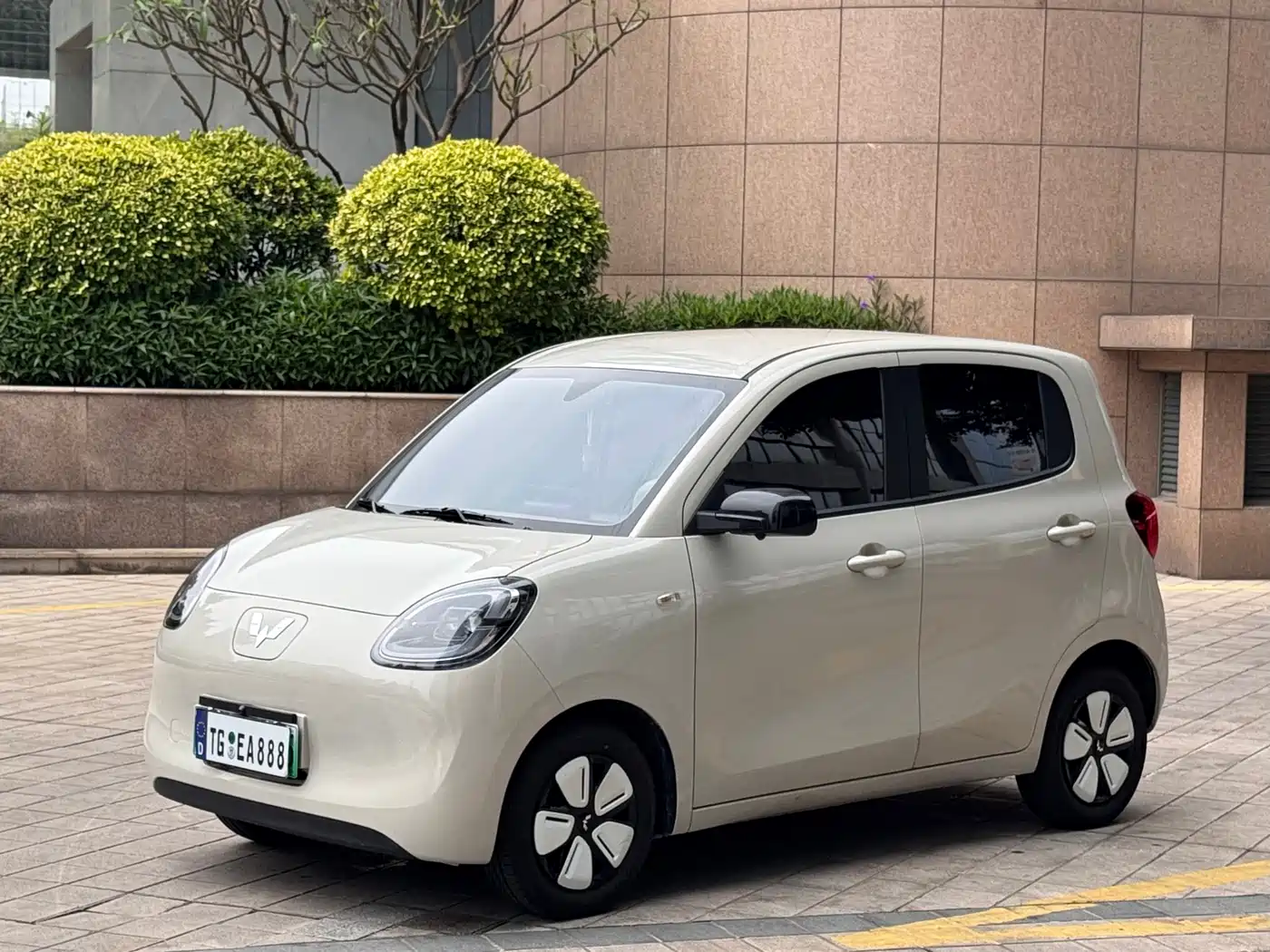 WULING AUTOMOBILE HONGGUANG MINIEV