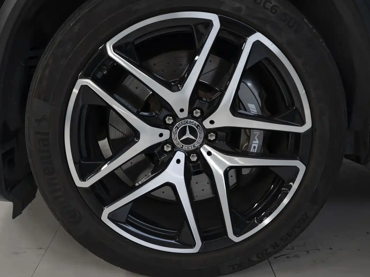 Mercedes-Benz GLC AMG 2018 AMG GLC 63 4MATIC+ фото 13