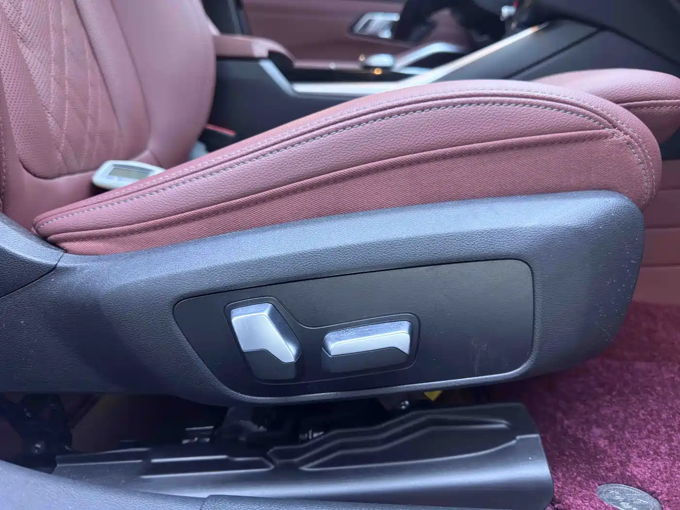 BMW 3 Series 2023 320Li M Sport Package фото 16
