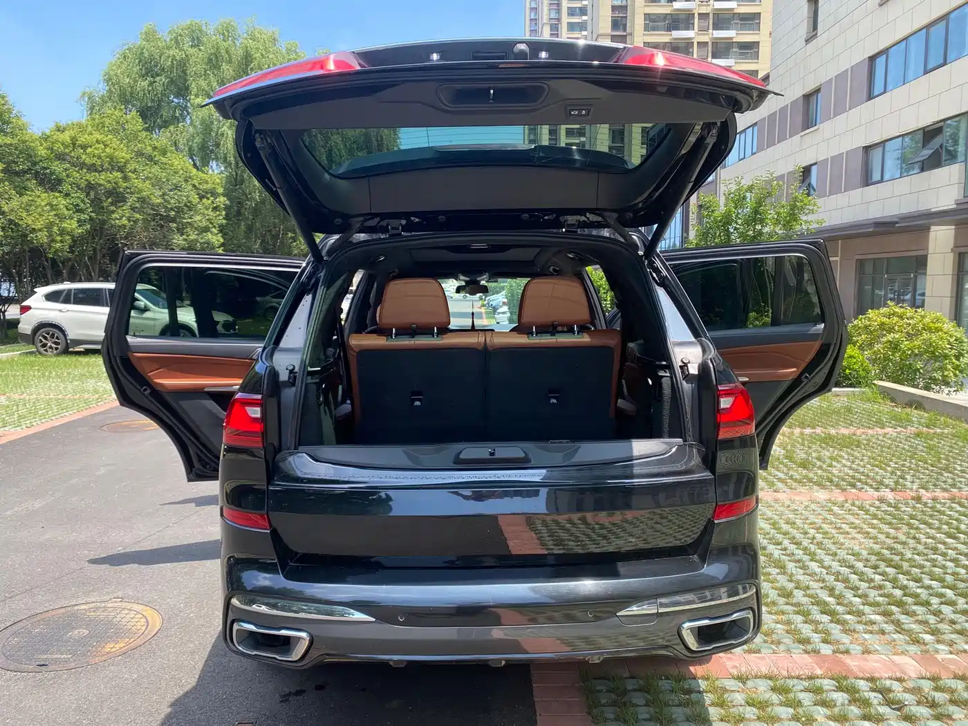 Фото 8 - BMW X7