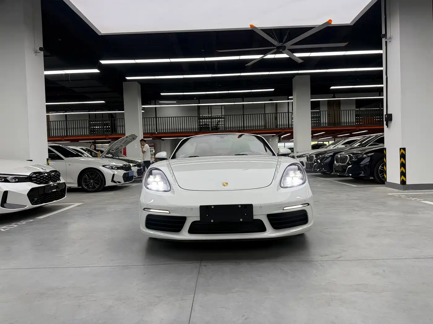 Porsche 718 2017 2016 Boxster 2.0T