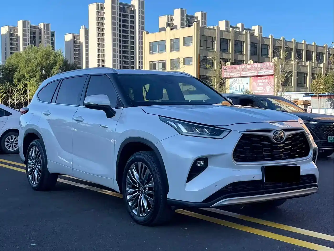 Фото 3 - Toyota Highlander