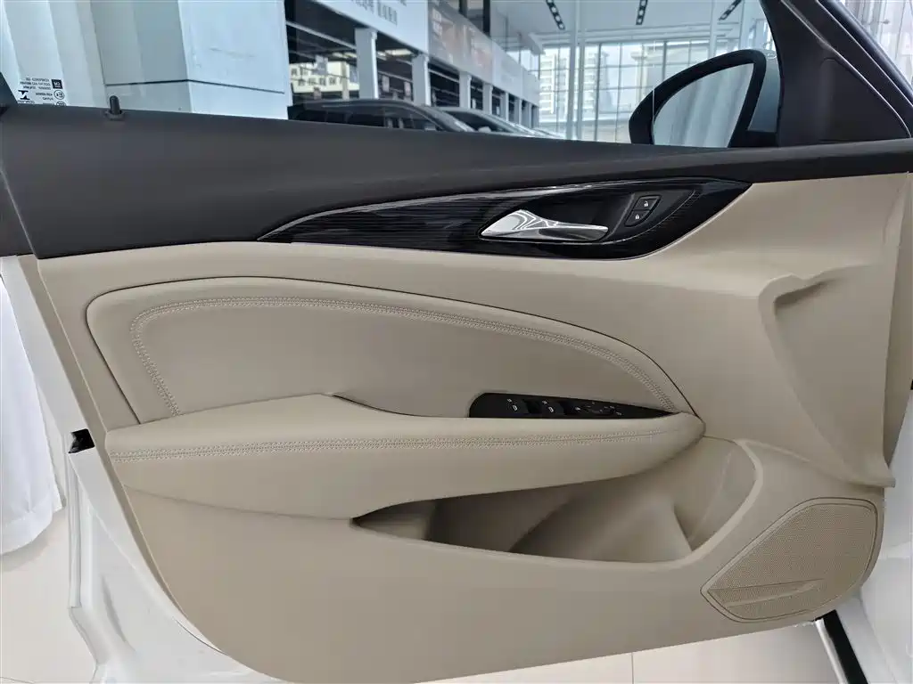 BUICK REGAL