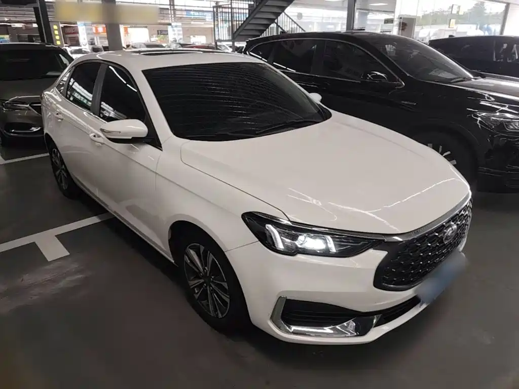 Ford Escort 2022 2021 1.5L Automatic Diamond Edition