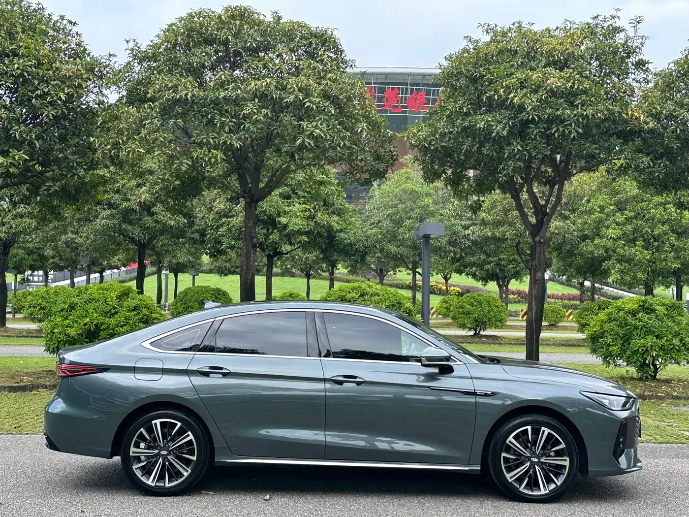 Chery Arrizo 8 PRO 2025 2025 Pro 1.6T Luxury Model+