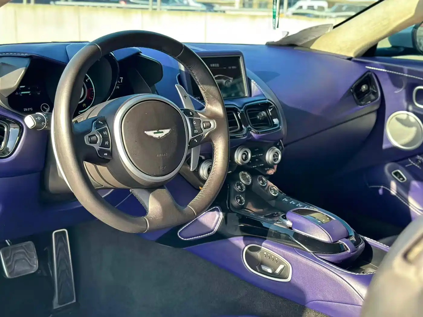 Aston Martin V8 Vantage 2021 2018 4.0T V8 Coupe
