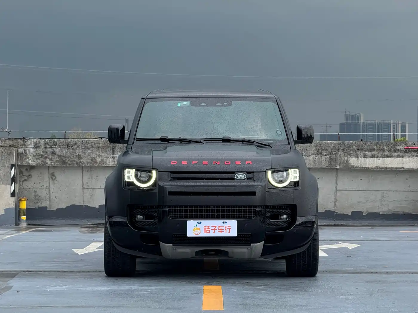 Land Rover Defender 2024 90 5.0T V8 фото 3