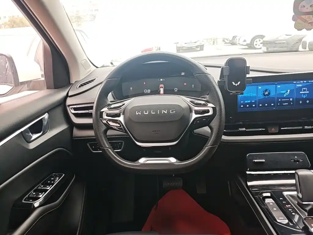 Photo 11 - Wuling Motors Wuling Victory